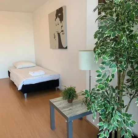 Kwakersplein Apartman *